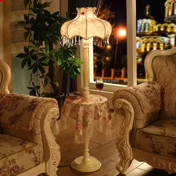 Európskom štýle palác luxusné podlahy lampa obývacia izba Nočná Lampa Retro tvorivé biele LED čaj stôl poschodí lampa
