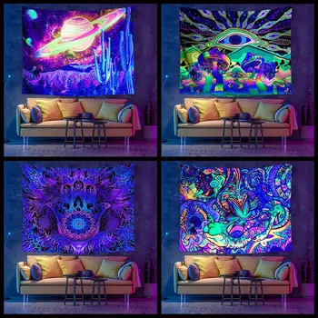 Psychedelický Húb Fluorescenčné Gobelín Závesné Látkové Dekorácie Pozadí Svietiť Pod Ultrafialového Svetla V Miestnosti Estetické